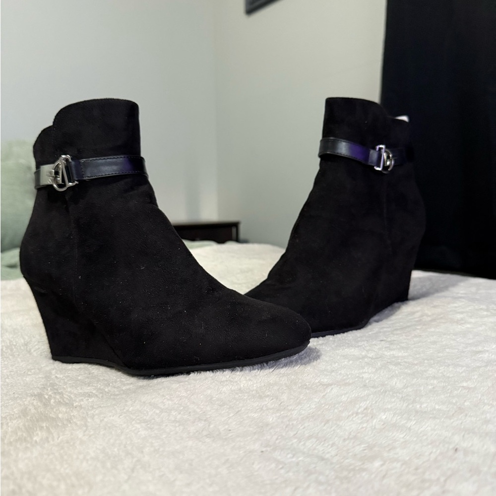 Chinese Laundry Black Ankle Booties with Wedge Heel